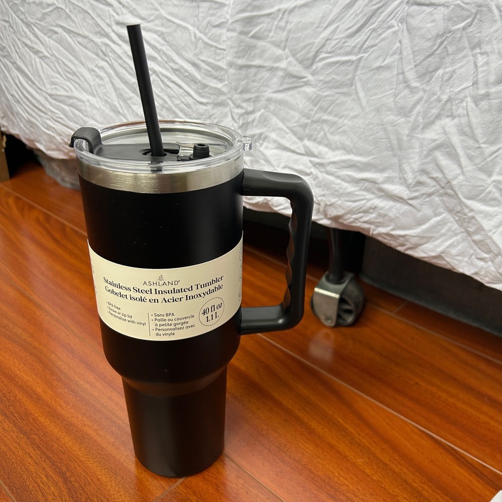 Ashland 40 oz tumbler nwt